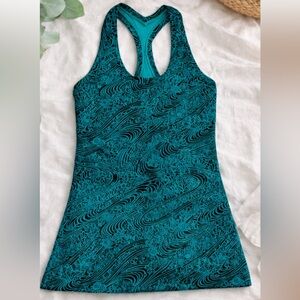 Lululemon Cool Racerback II Teal Black wave floral Tank Top Size 4 Yoga Run